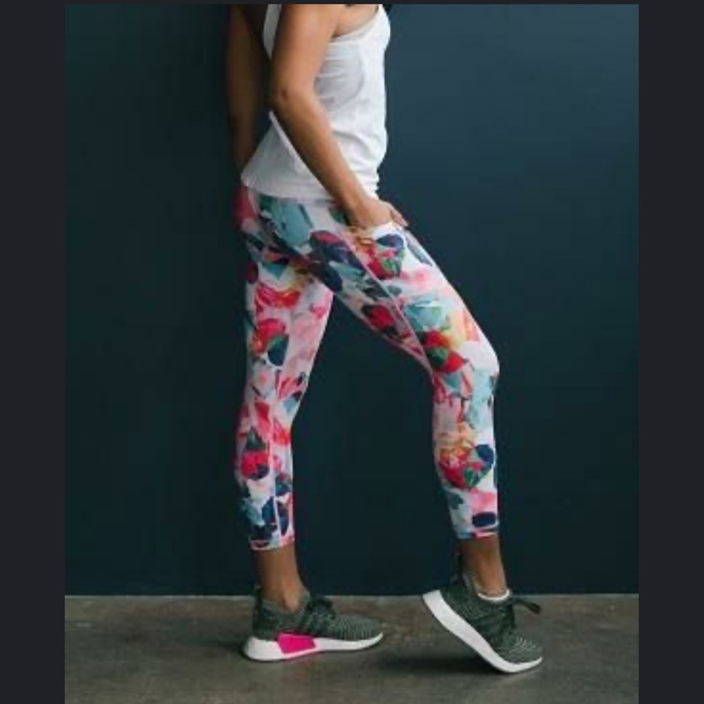 ZYIA ACTIVE Floral Light N Tight Leggings Women’s 2 - Picture 4 of 13